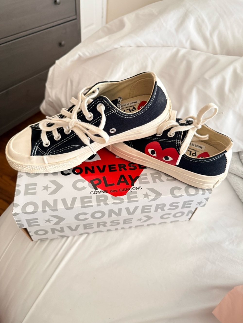 Comme Des Garçons Play Sneakers - Picture 2 of 4